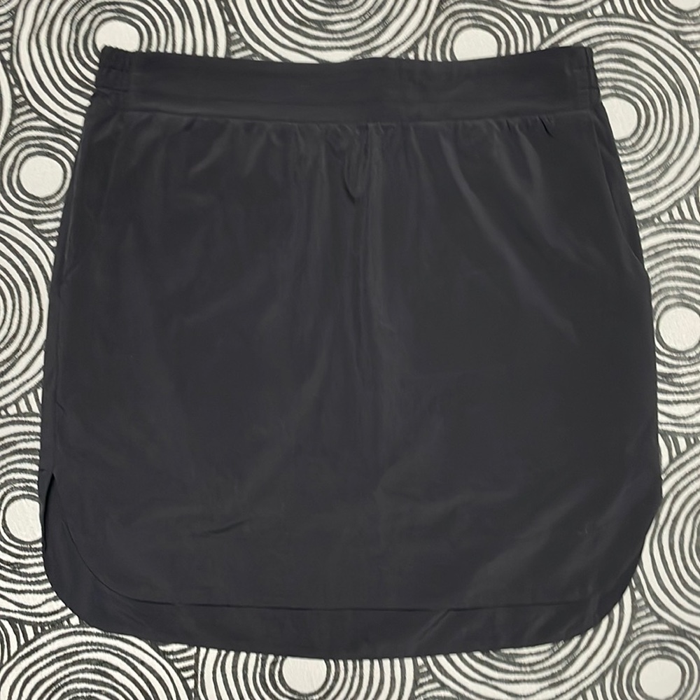 LIKE NEW! ATHLETA Skort Black Medium Everyday Golf Travel
